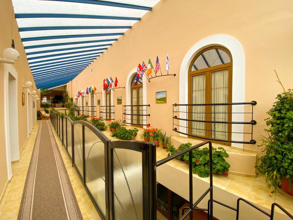 Hotel Steve Липтовски-Микулаш Экстерьер фото